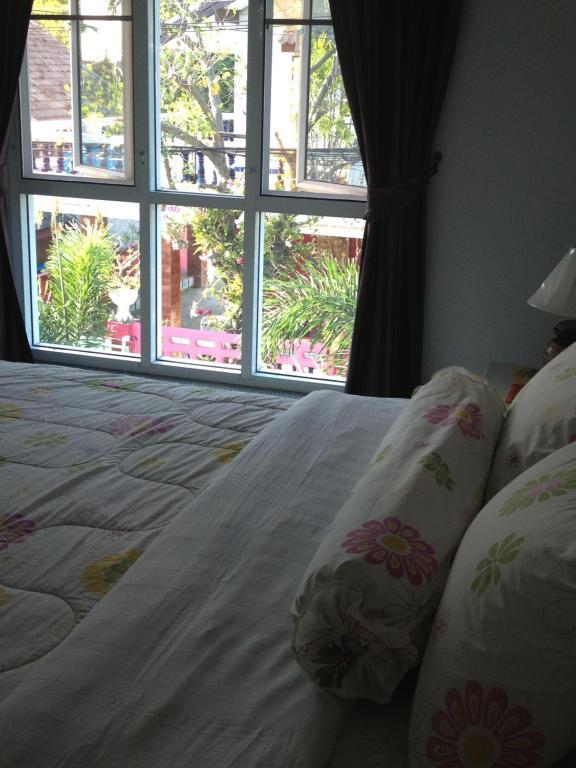 Yiasu Bed And Breakfast Паттайя Номер фото